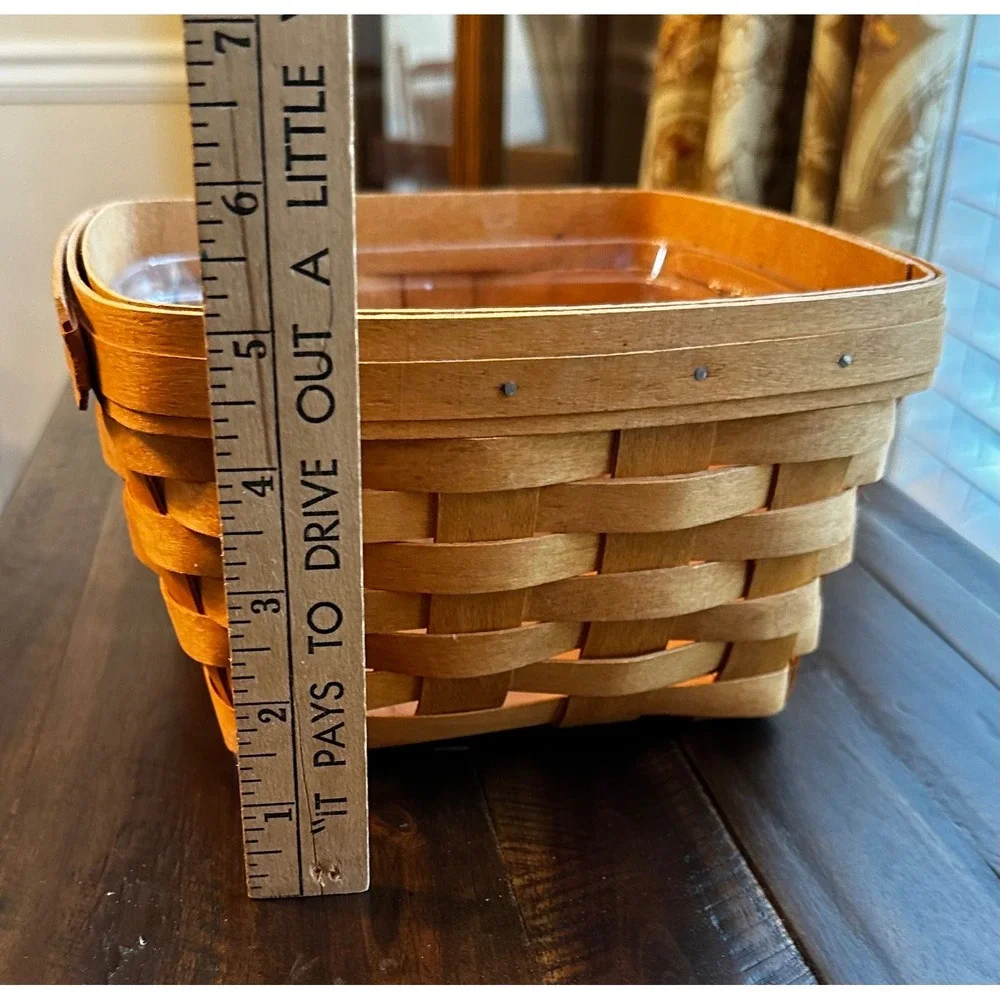 Longaberger Handwoven Basket with Wood Lid and Plastic Liner Dresden Ohio 7x7